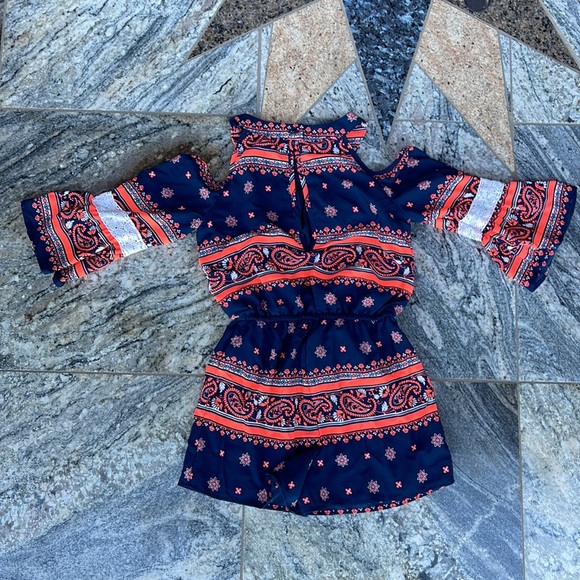 Toddler Romper size S - Picture 2 of 2
